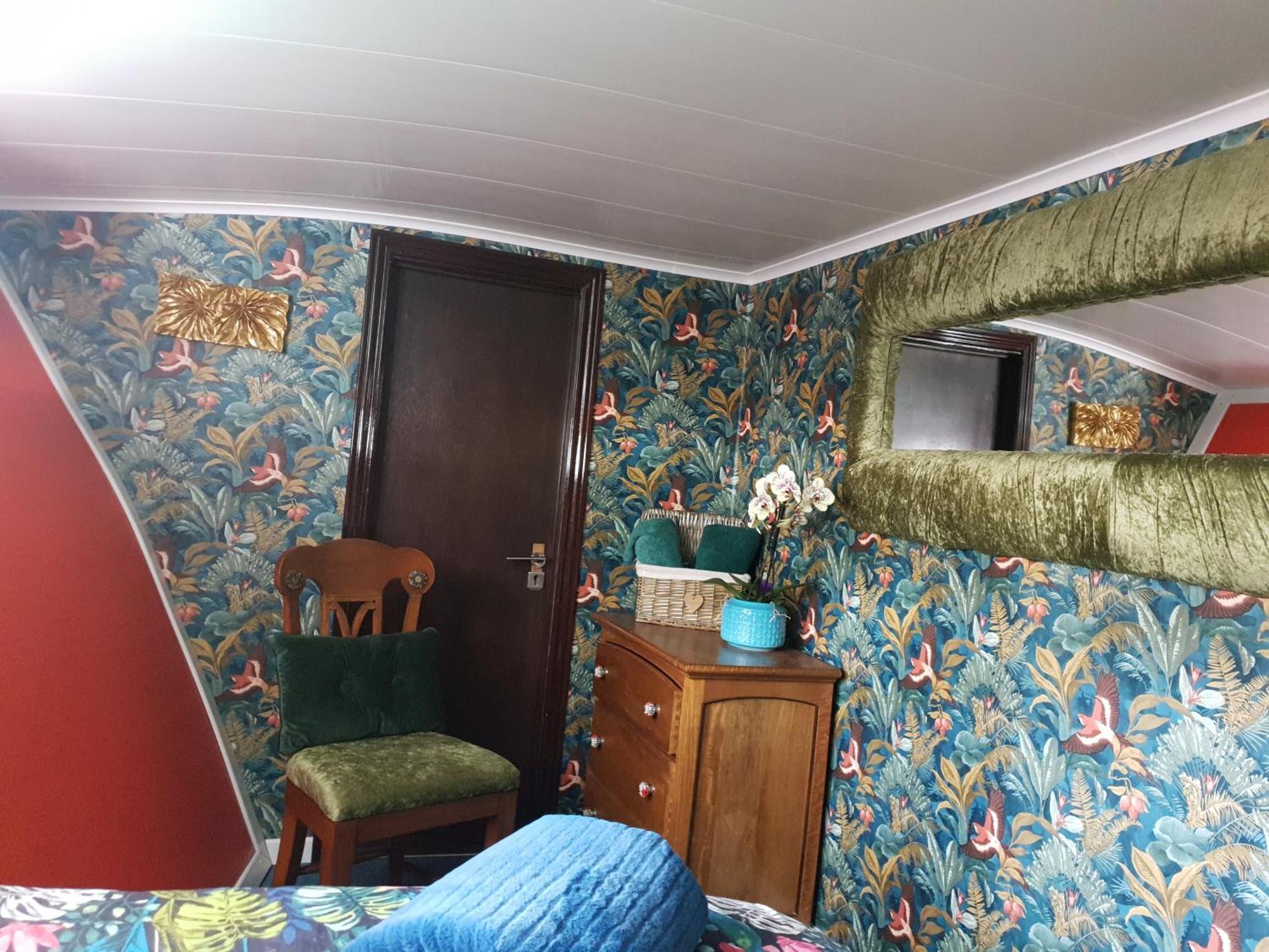 Jasmine Coral Jay Boutique Boatel Ocean Village Gibraltar Cameră foto